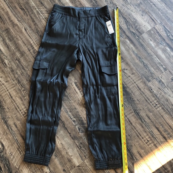 🌺HOST PICK🌺 NWT Anthropologie silky cargo style pants - Picture 7 of 15
